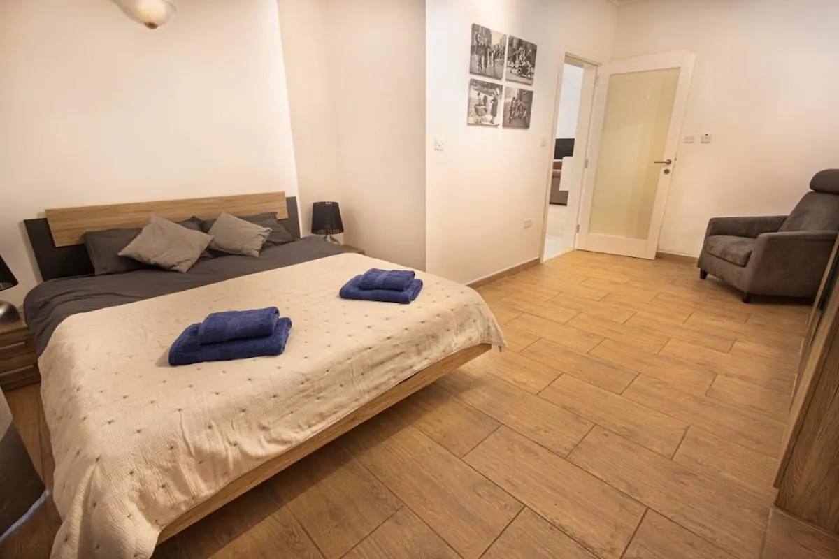 Charming 3Br Maisonette Sliema
