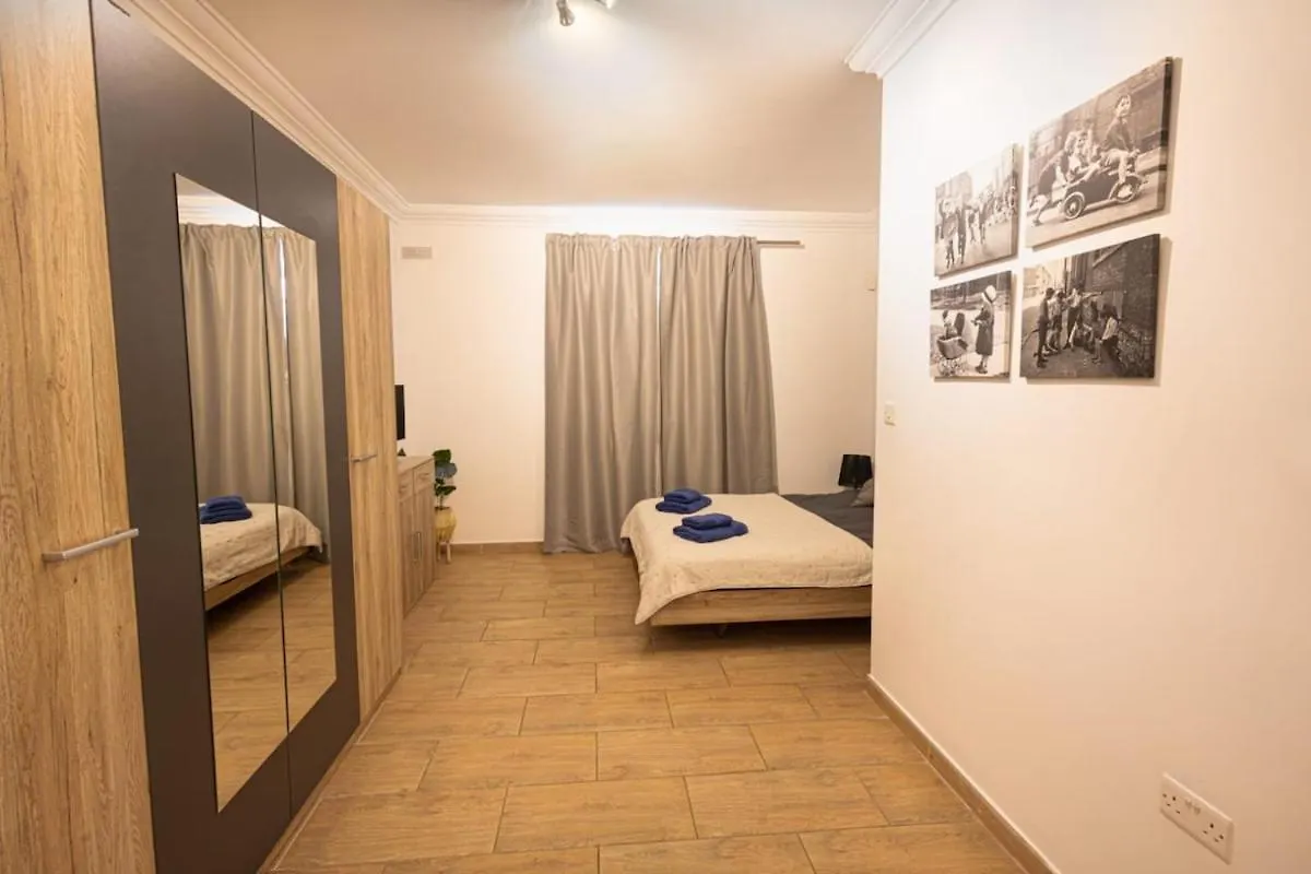 Apartman Charming 3Br Maisonette Sliema Málta