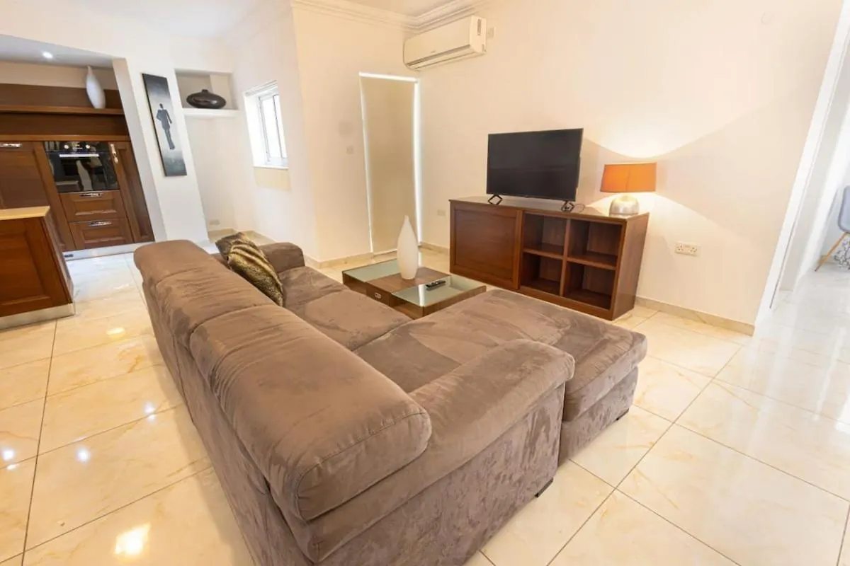 Charming 3Br Maisonette Sliema